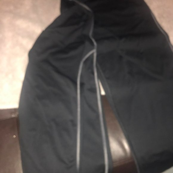 under armour loose work out pants size  small - Picture 2 of 3